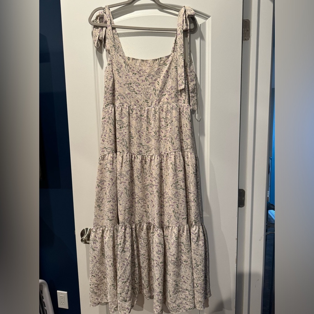 NWOT! Chelsea28 Smocked Midi Dress In Taupe- Lavender Blooms XL